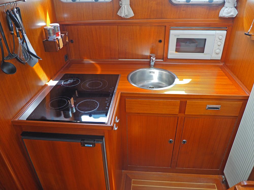 Fore ship, Accommodation